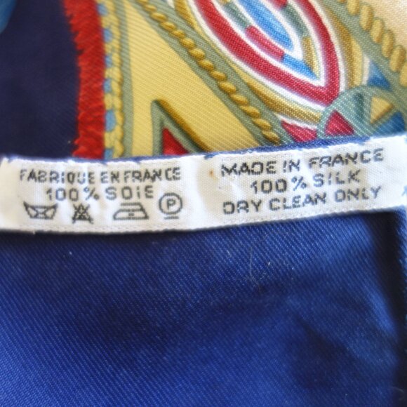 HERMES Made in France - African Life / Battle / Hunting Scene  Silk Scarf - Picture 7 of 7